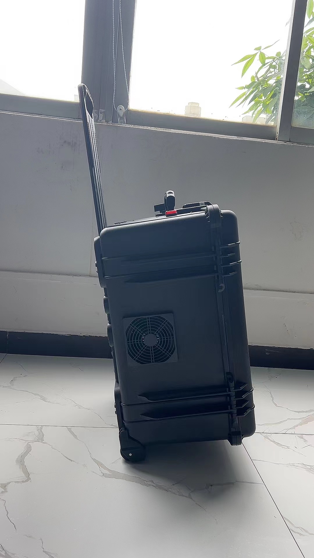 洛阳手拉箱型移动通信干扰器